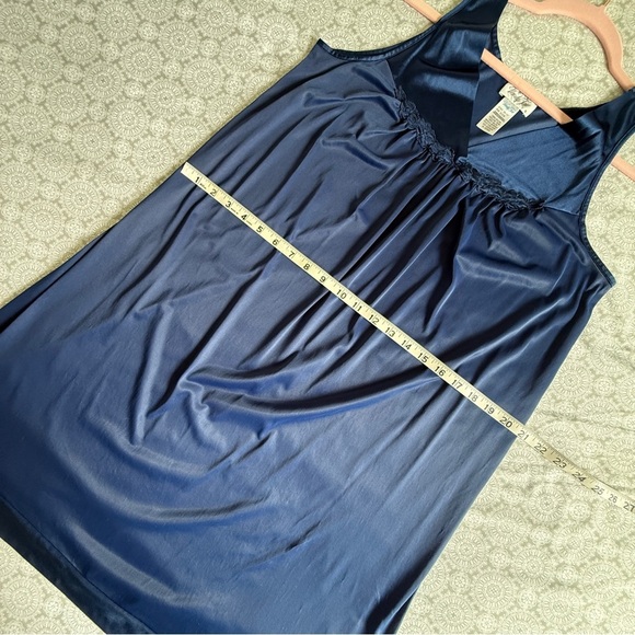 Vintage Vanity Fair Navy Blue Nylon Sleeveless Nightgown Size Small - Picture 7 of 7